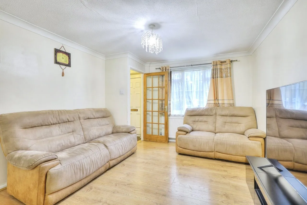 Chepstow Close, Northampton, NN5, photo 3