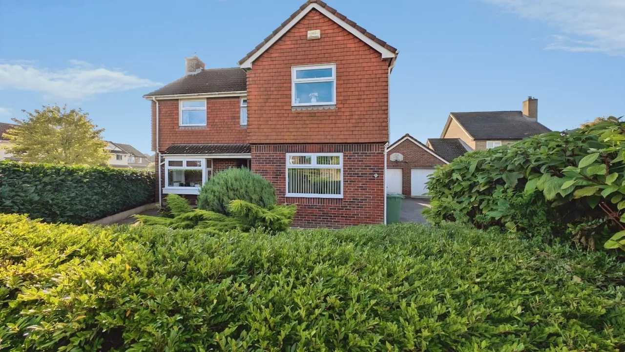 4 bed house for sale, Badgers Close, Bradley Stoke, BS32