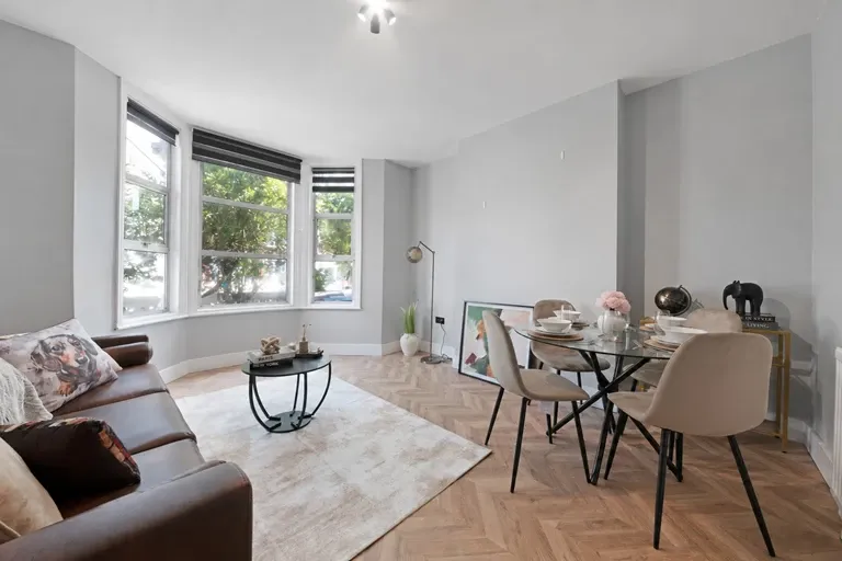 2 bed flat for sale — Leghorn Road, Kensal Rise, NW10 4PH