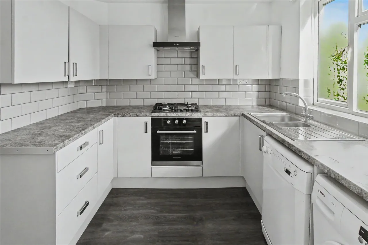 Wollaton Road, Beeston, NG9, photo 4
