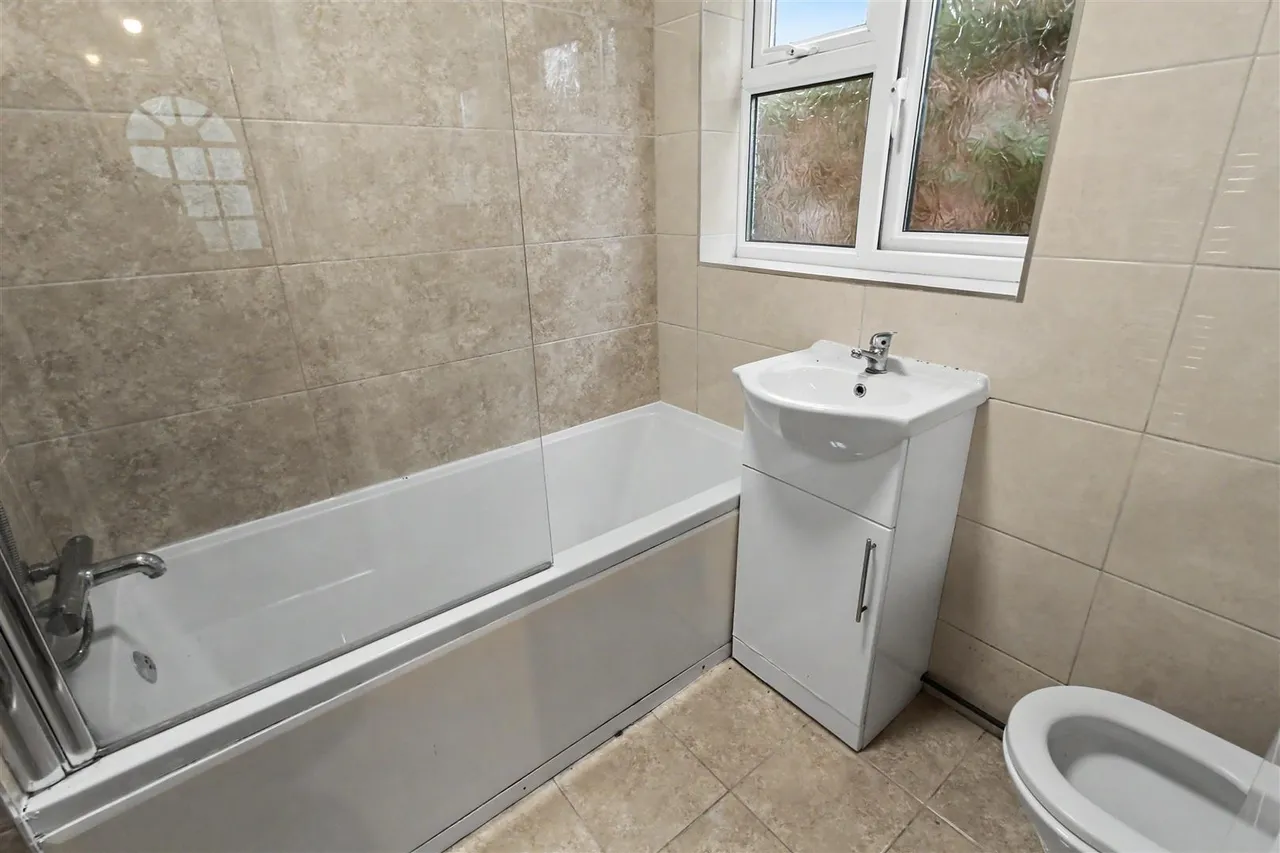 Wollaton Road, Beeston, NG9, photo 5