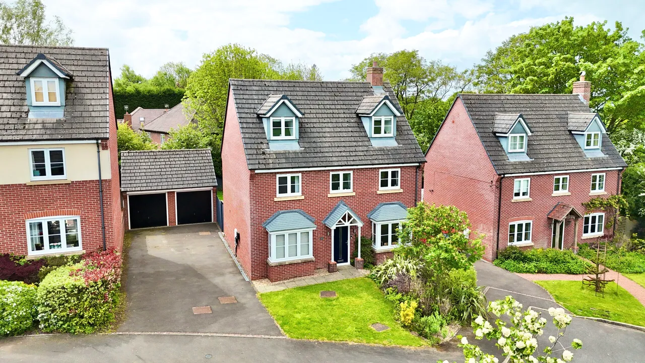 5 bed house for sale, Moat Lane, Woore, CW3
