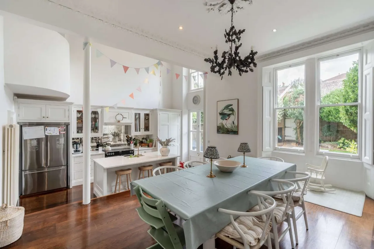 Beaconsfield Road, Clifton, Bristol, Somerset, BS8 2TS, photo 6