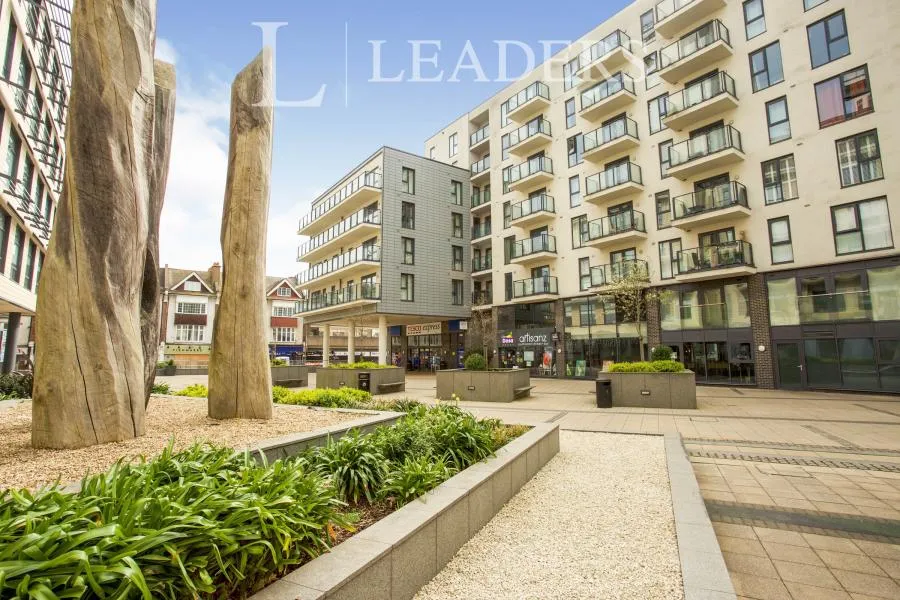 1 bed flat to rent, Cardinal Place, Woking, GU22