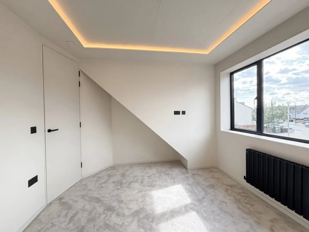 Brookhill Road, EN4, photo 9