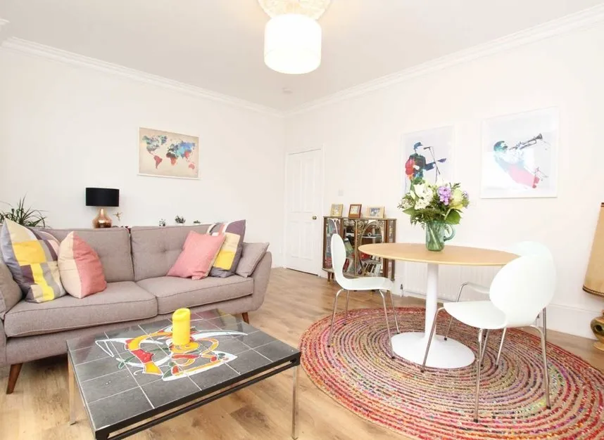 1 bed flat to rent — Askew Road, Shepherds Bush, W12