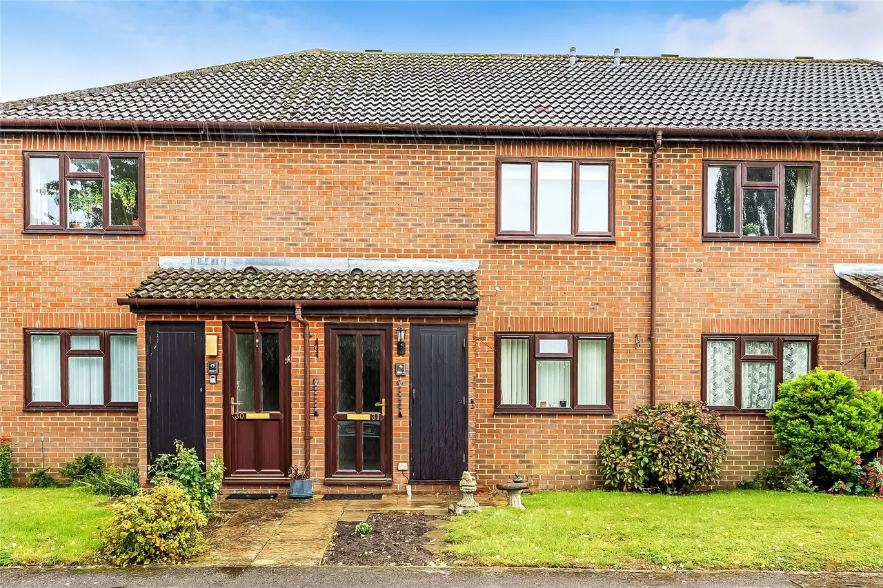 Milton Court Lane, Dor, RH4, photo 8
