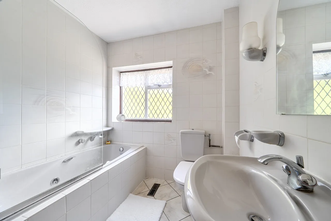 Nyetimber Lane, Pulborough, RH20, photo 10