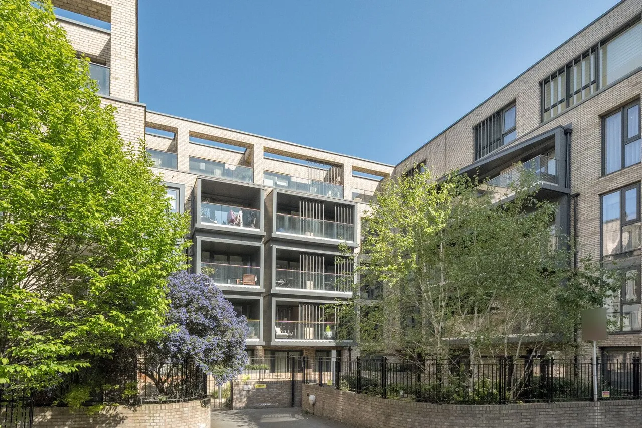 Hyde Lane, Battersea, SW11, photo 18