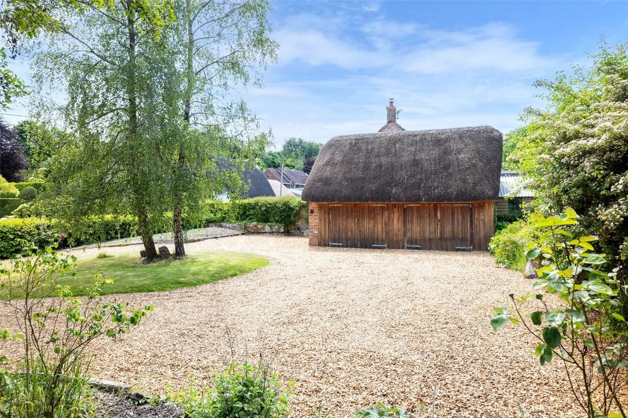 West Street, Winterborne Stickland, DT11, photo 25