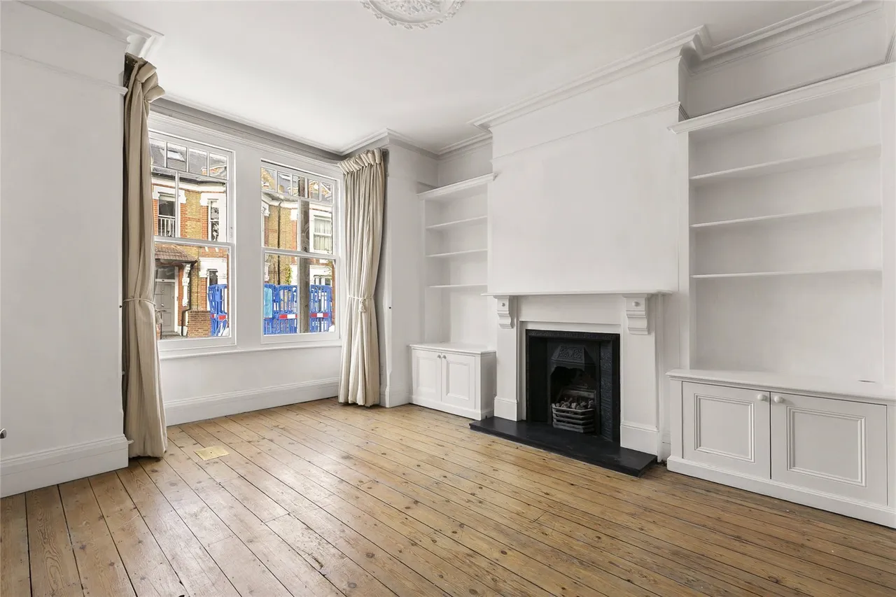 Marney Road, London, SW11, photo 2