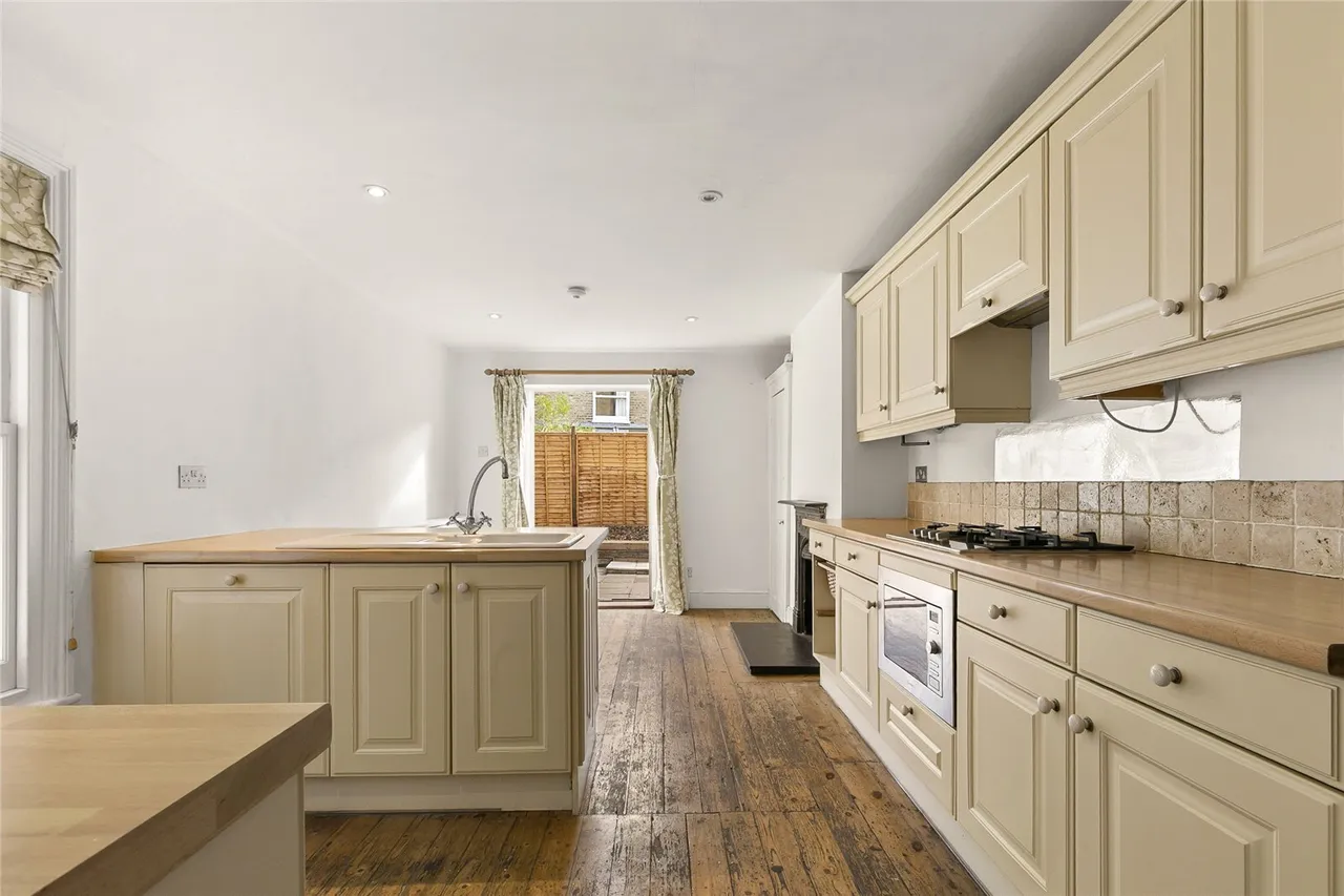 Marney Road, London, SW11, photo 3