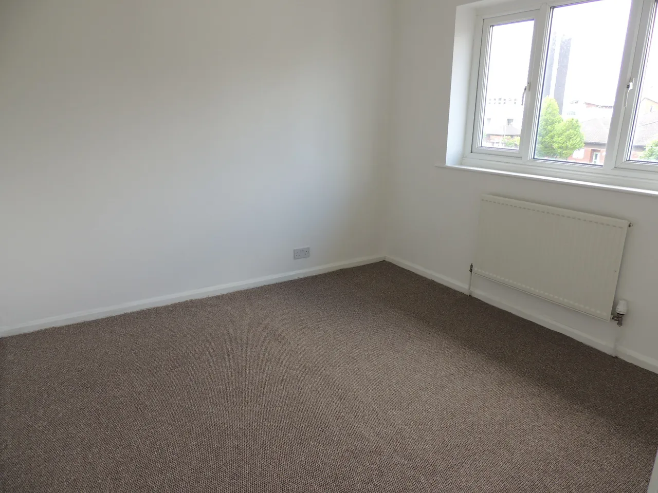 Bramhall Moor Lane, Stockport, SK7, photo 8