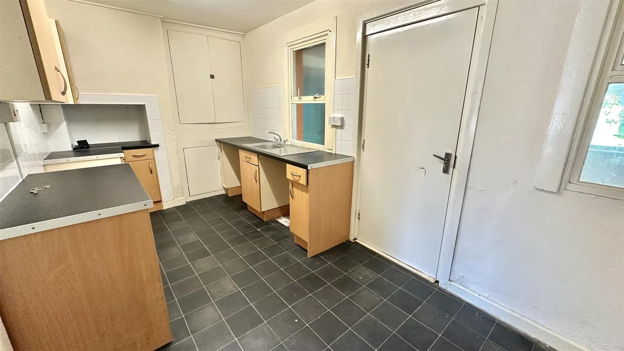 Eastbourne Road, St. Austell, photo 5
