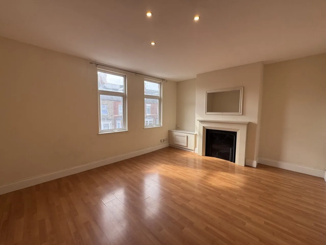 The Victoria Apartment, 84 Newcastle Avenue, photo 9