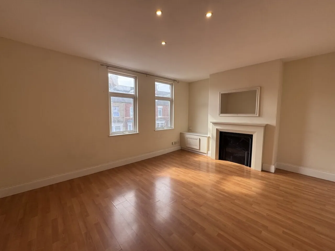 The Victoria Apartment, 84 Newcastle Avenue, photo 10