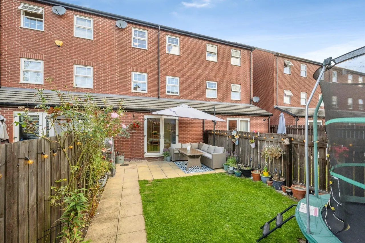 Comelybank Drive, Mexborough, photo 3