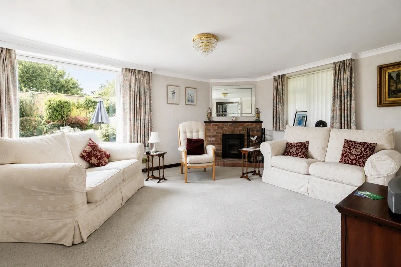 Alderholt Road, Sandleheath, Fordingbridge, photo 4