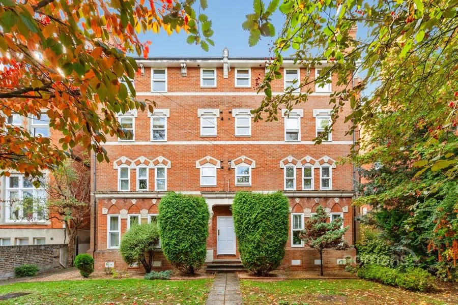 2 bed flat to rent, Prospect Place, Windsor, SL4