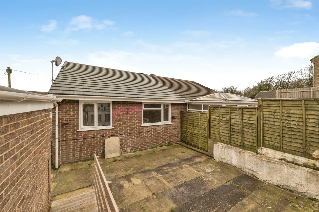 Norwood Road, Huddersfield, HD2, photo 11