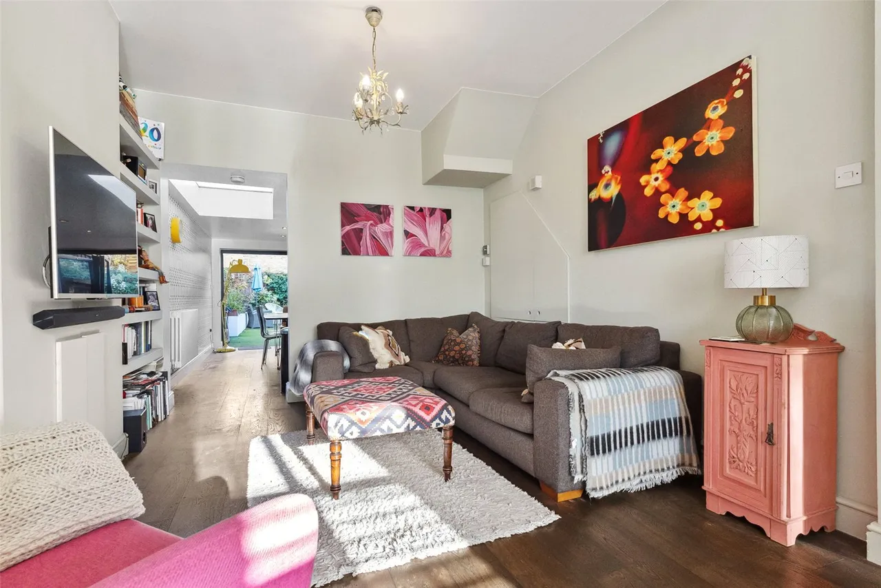 Priory Road, Hampton, TW12 2NT, photo 4