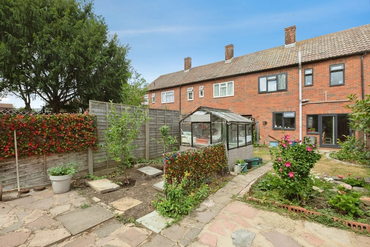 Huntsman Road, Ilford, IG6, photo 25