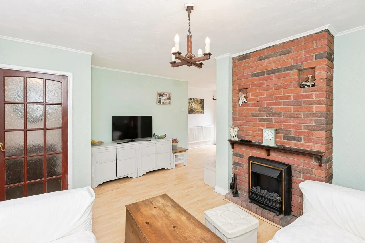 Huntsman Road, Ilford, IG6, photo 6