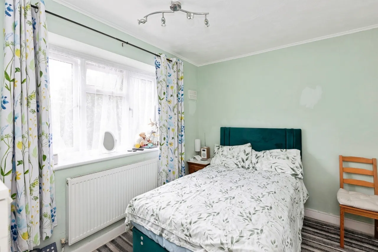 Huntsman Road, Ilford, IG6, photo 15