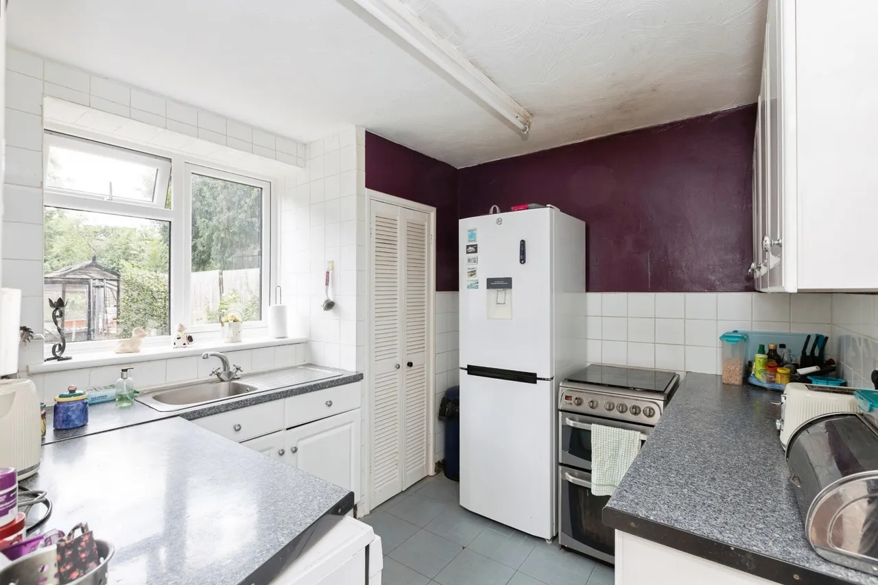 Huntsman Road, Ilford, IG6, photo 10