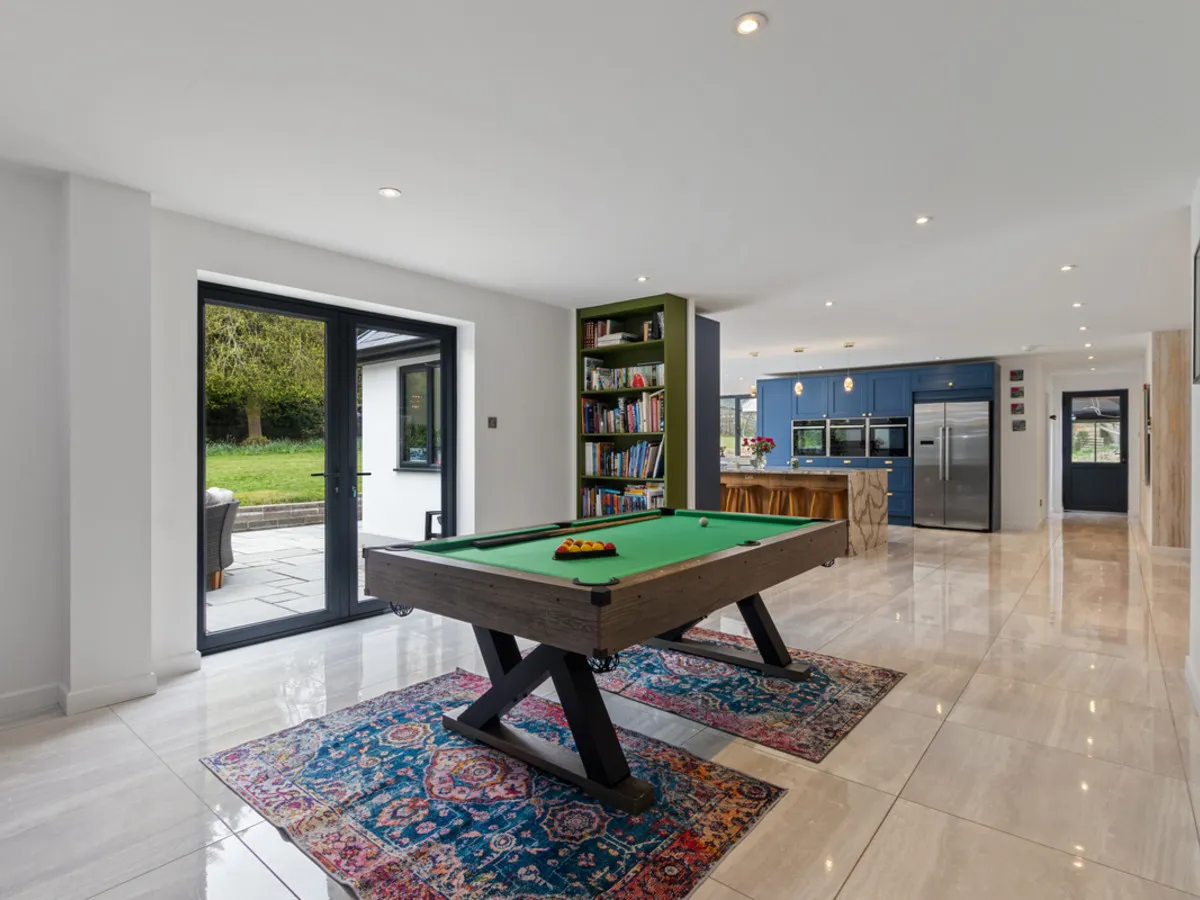 Portsmouth Road, Liphook, GU30, photo 6