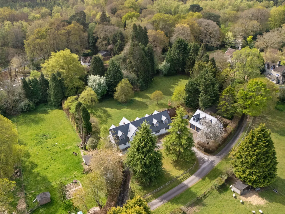 Portsmouth Road, Liphook, GU30, photo 9