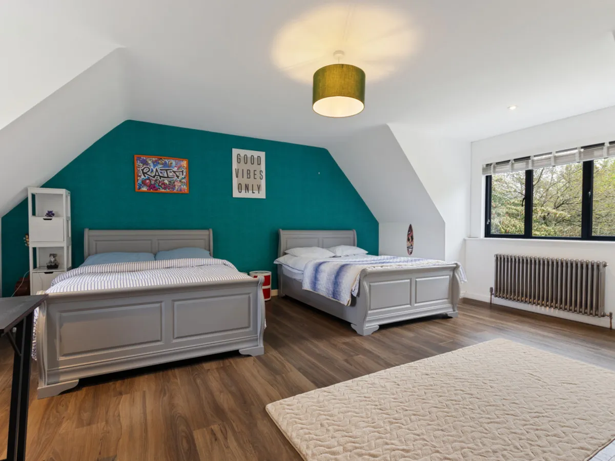 Portsmouth Road, Liphook, GU30, photo 10