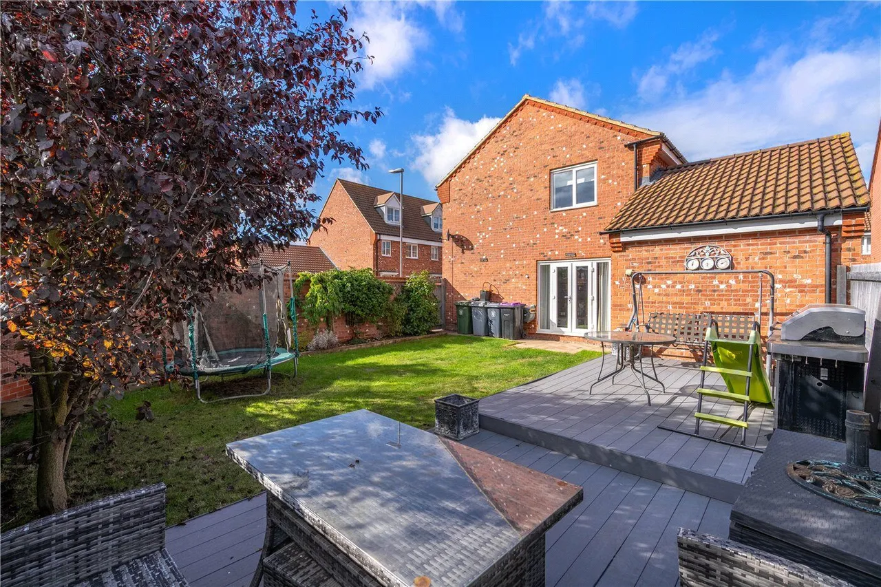 Great Leighs, Bourne, PE10, photo 17