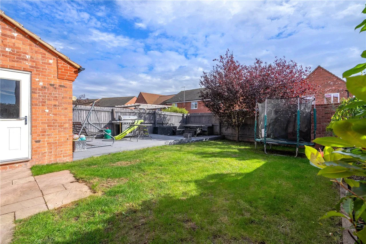 Great Leighs, Bourne, PE10, photo 18