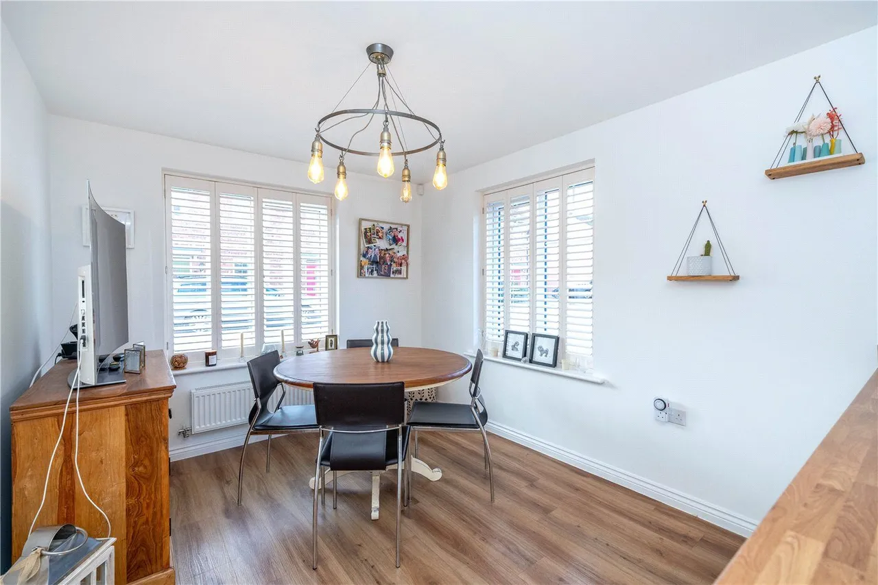 Great Leighs, Bourne, PE10, photo 7
