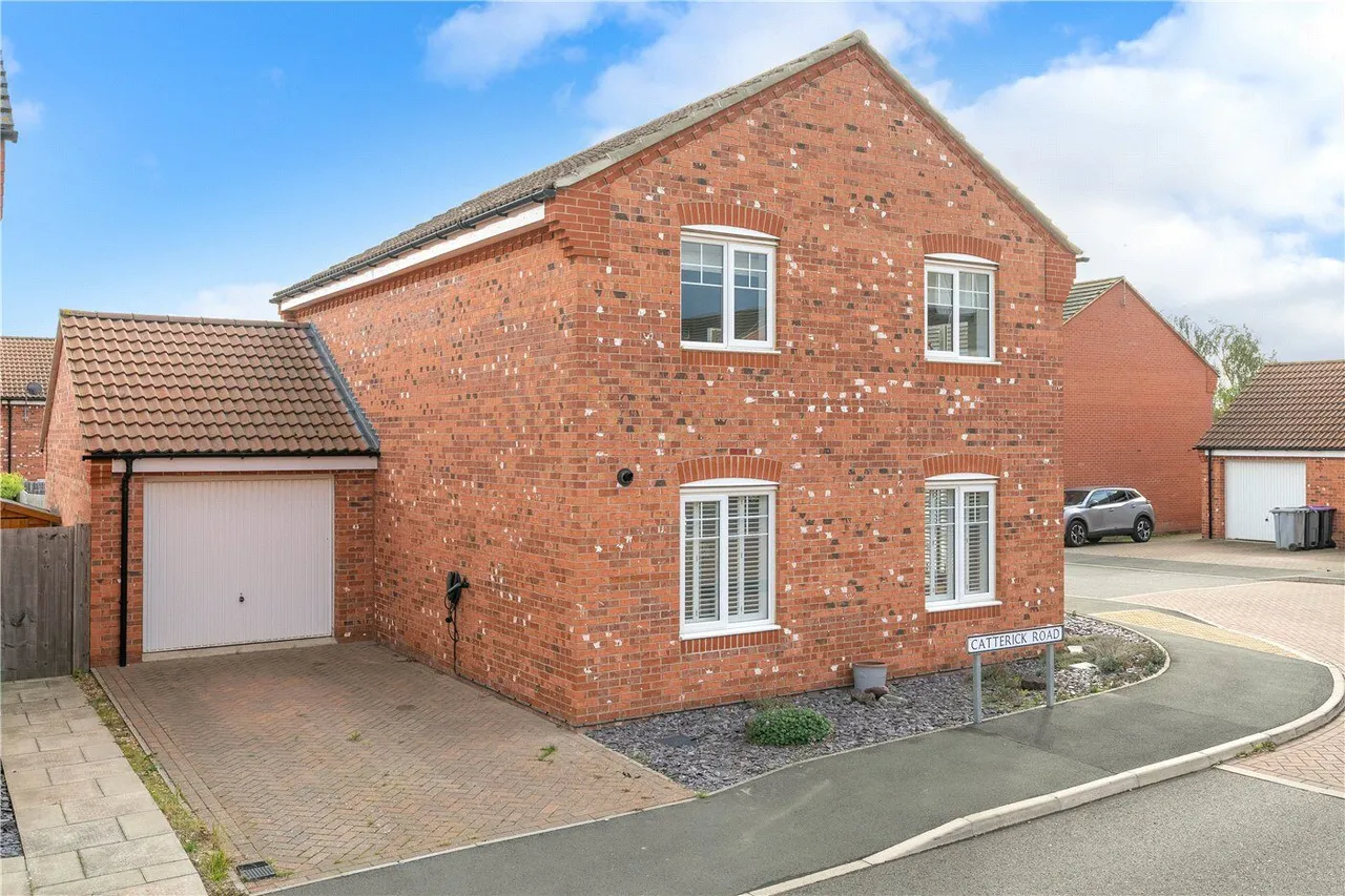 Great Leighs, Bourne, PE10, photo 16