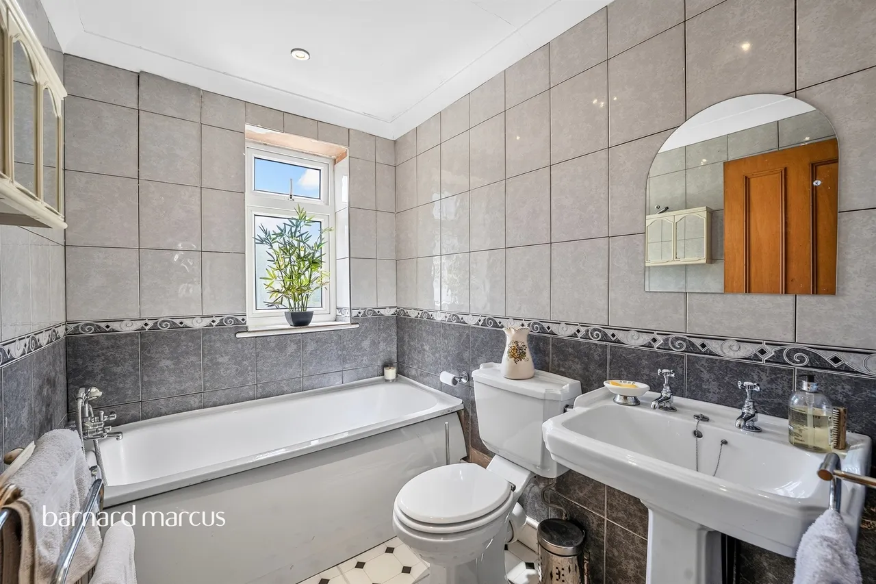 Baker Lane, Mitcham, CR4, photo 6