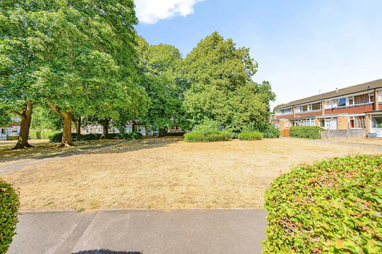 Crawley Drive, Hemel Hempstead, HP2, photo 18
