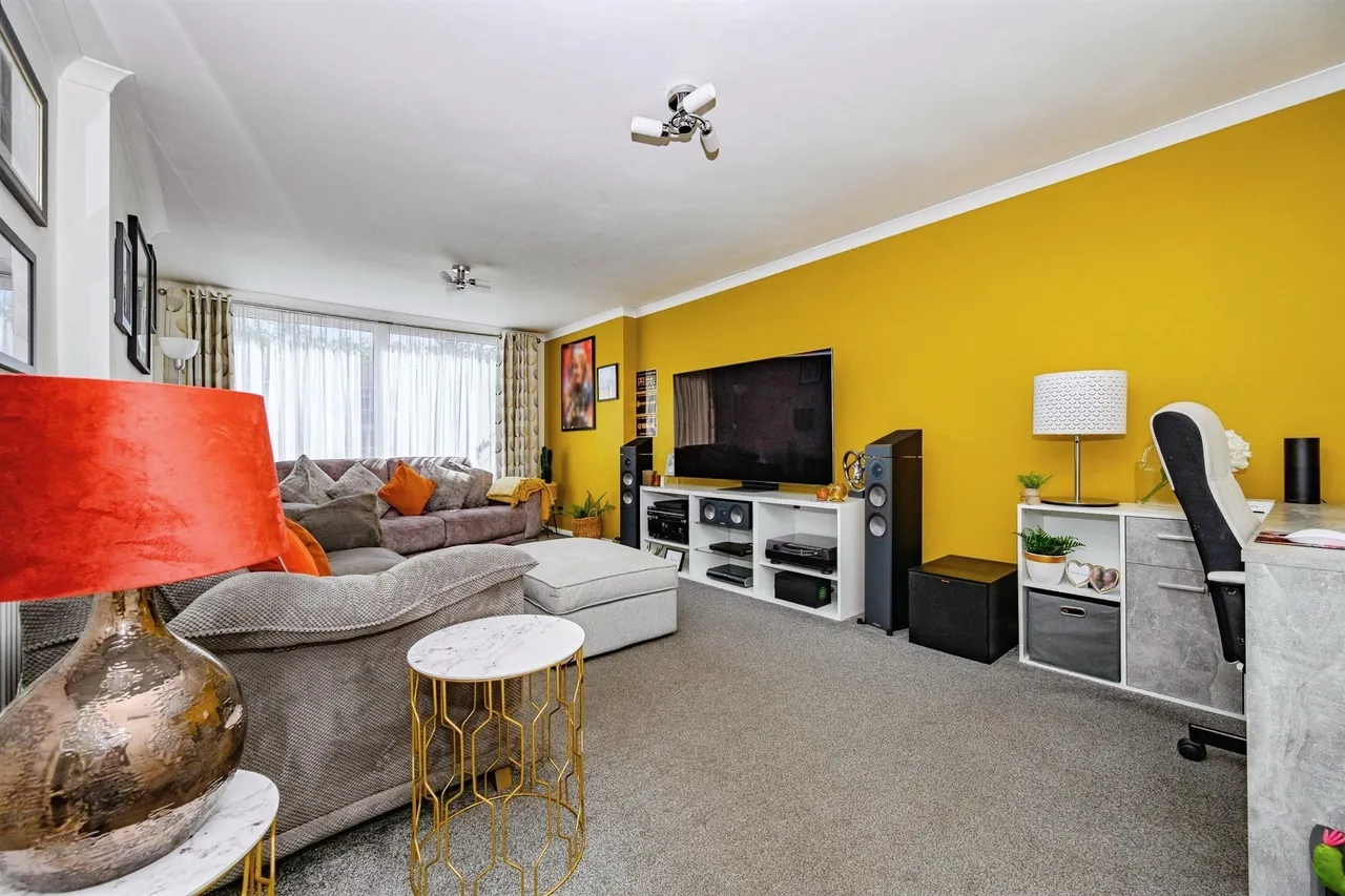 Crawley Drive, Hemel Hempstead, HP2, photo 2