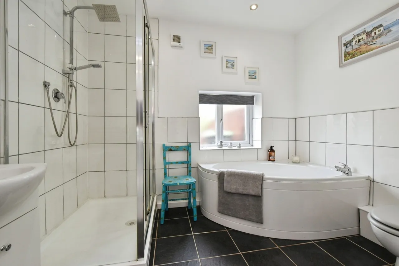 Cwmamman Road, Glanamman, SA18, photo 17
