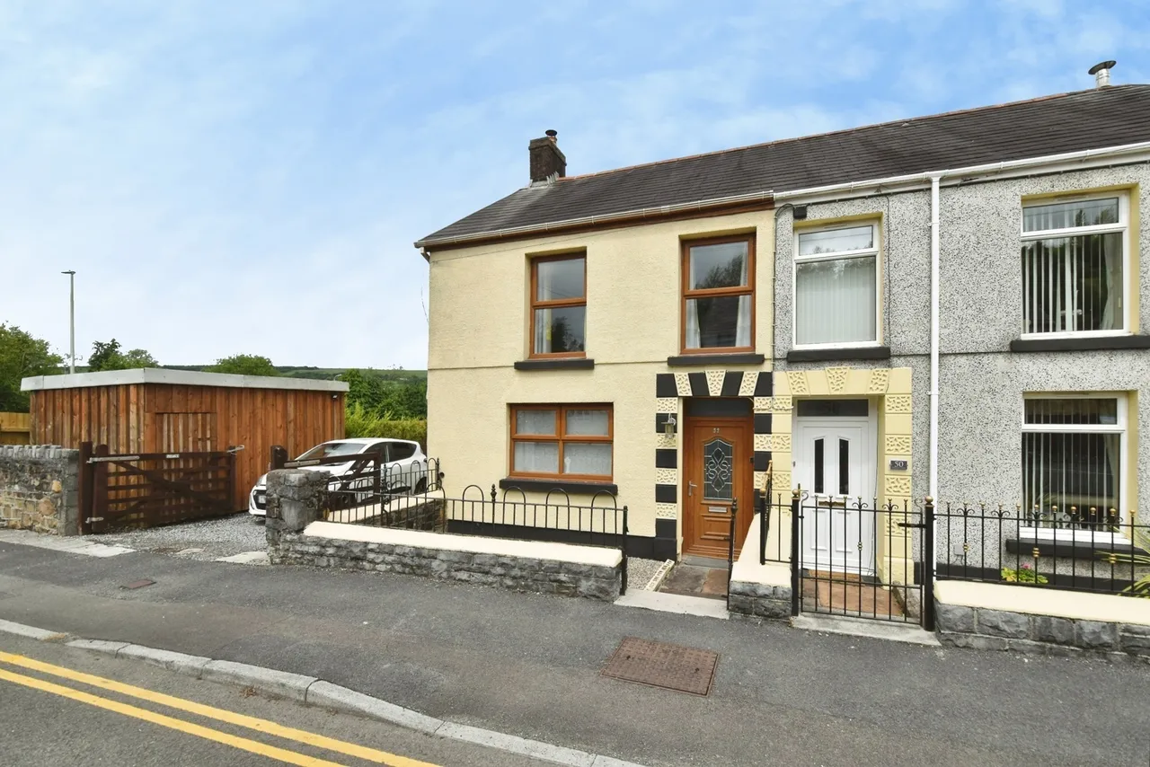 Cwmamman Road, Glanamman, SA18, photo 25