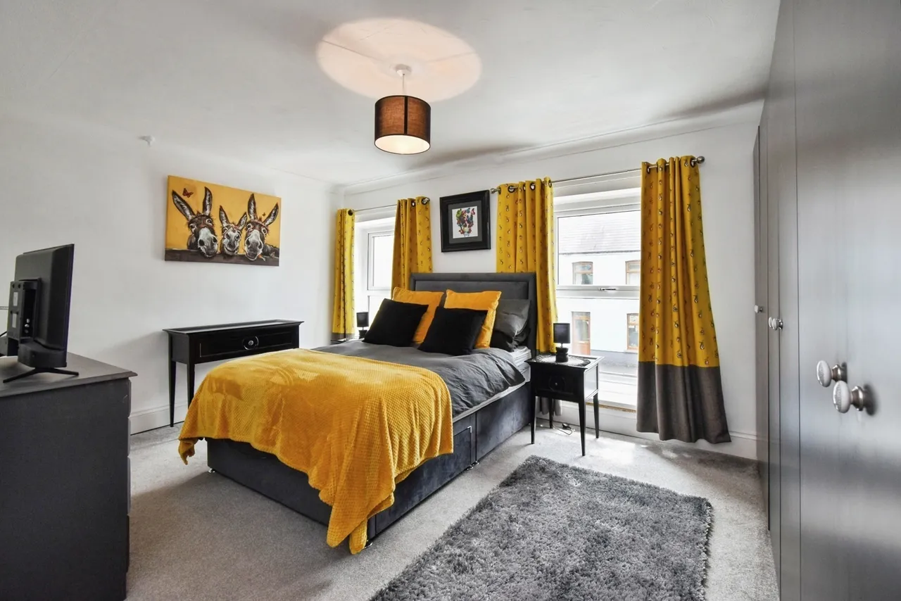 Cwmamman Road, Glanamman, SA18, photo 5
