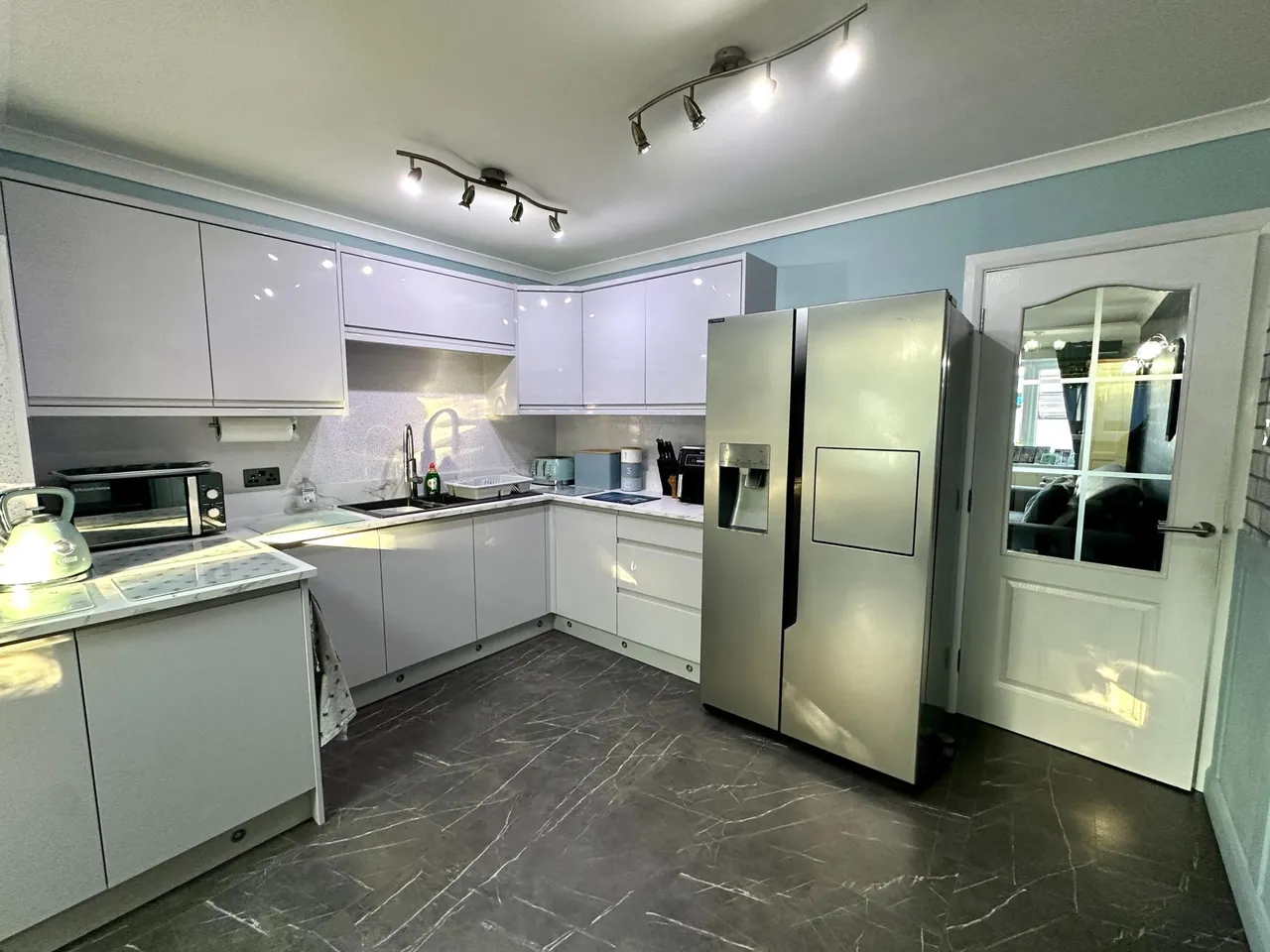 Exbury Close, Pendeford, WV9, photo 6
