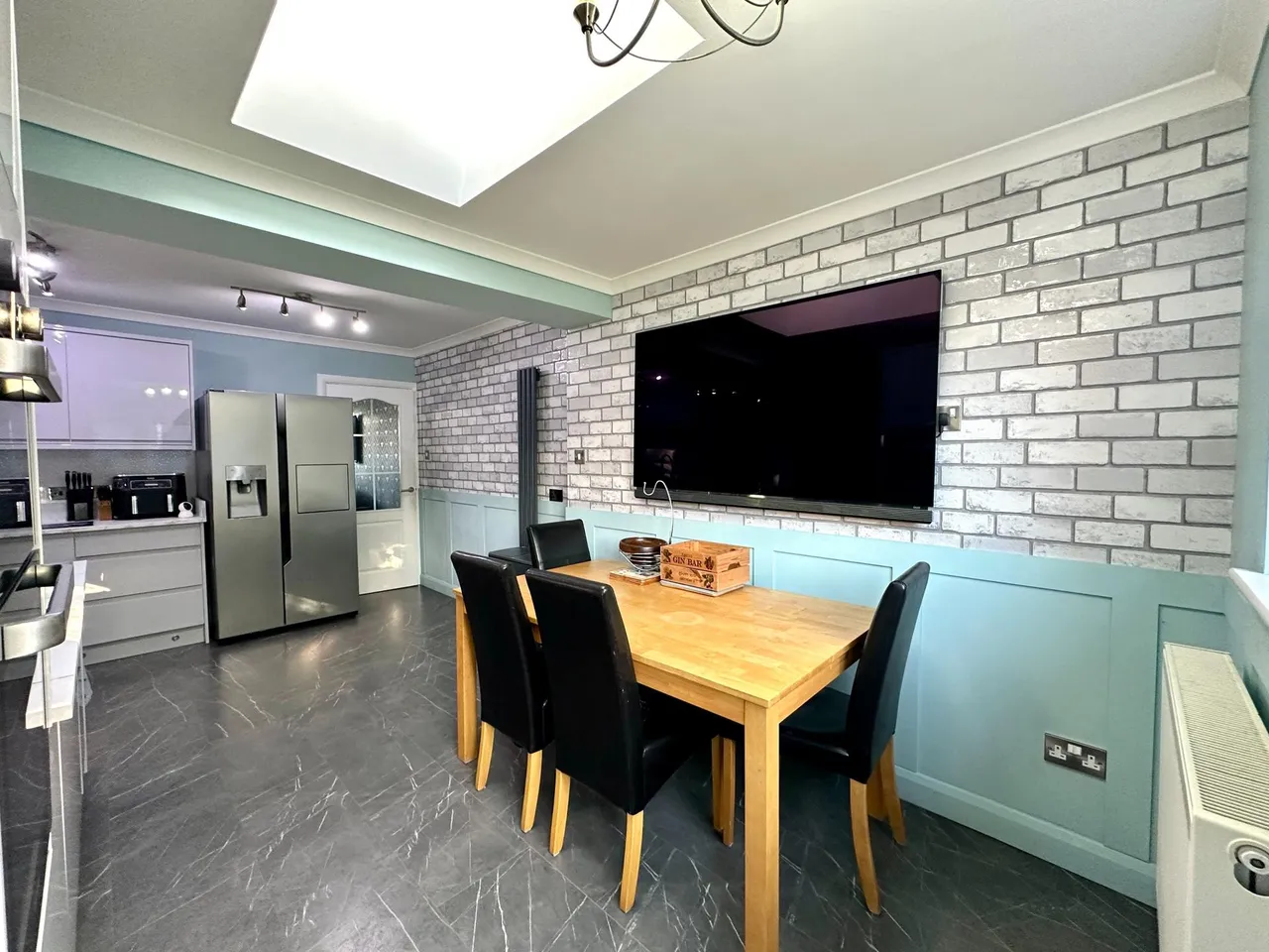 Exbury Close, Pendeford, WV9, photo 8