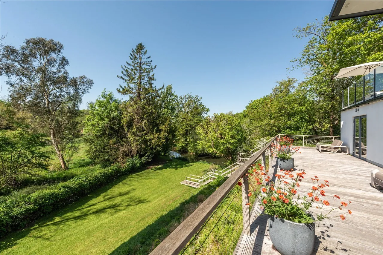 Reigate Road, Betchworth, RH3, photo 9