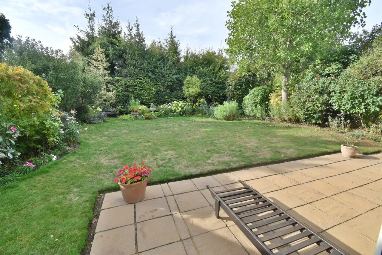 Fernlea Gardens, BH22, photo 28
