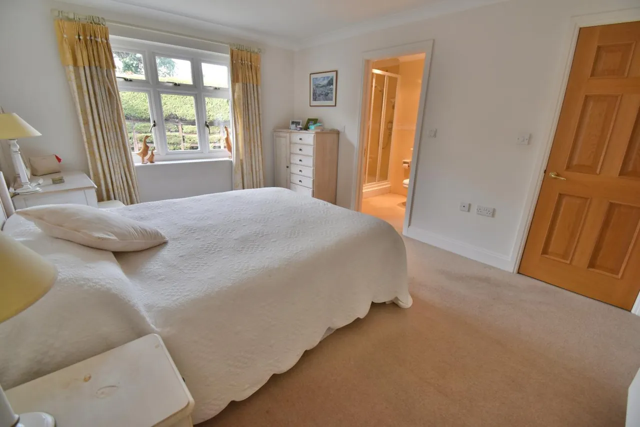 Fernlea Gardens, BH22, photo 15