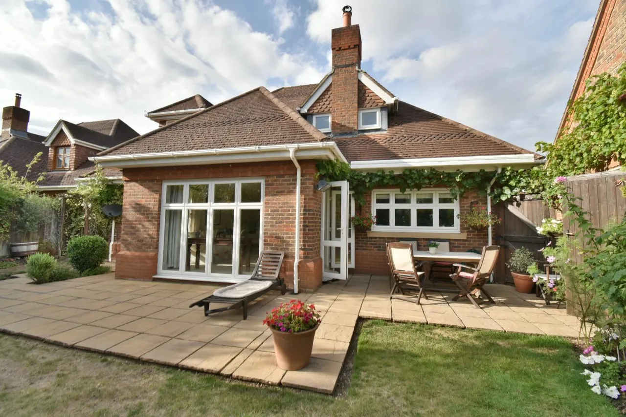 Fernlea Gardens, BH22, photo 29