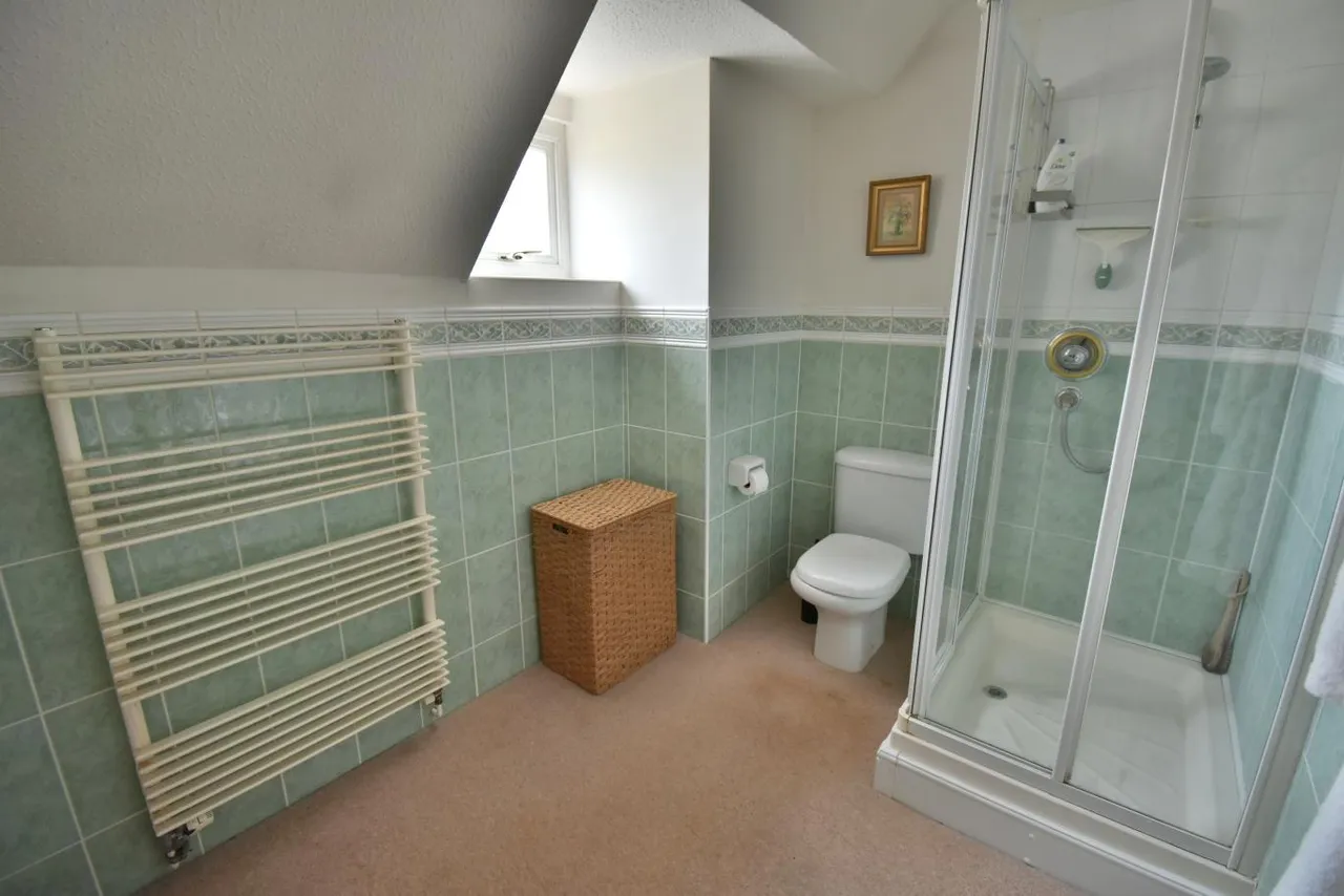 Fernlea Gardens, BH22, photo 24