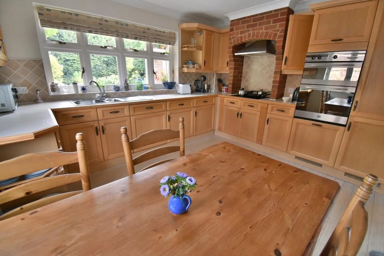 Fernlea Gardens, BH22, photo 7